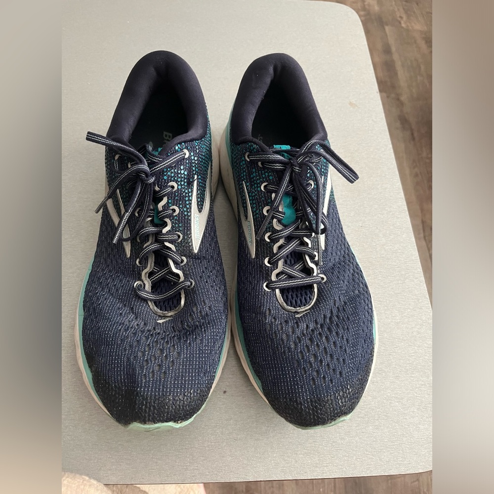 Brooks Ghost